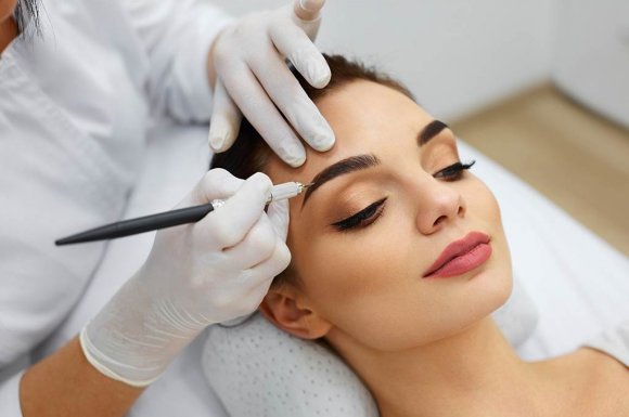  Pourquoi réaliser un maquillage permanent des sourcils ?